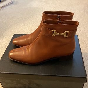 Talbots leather ankle books